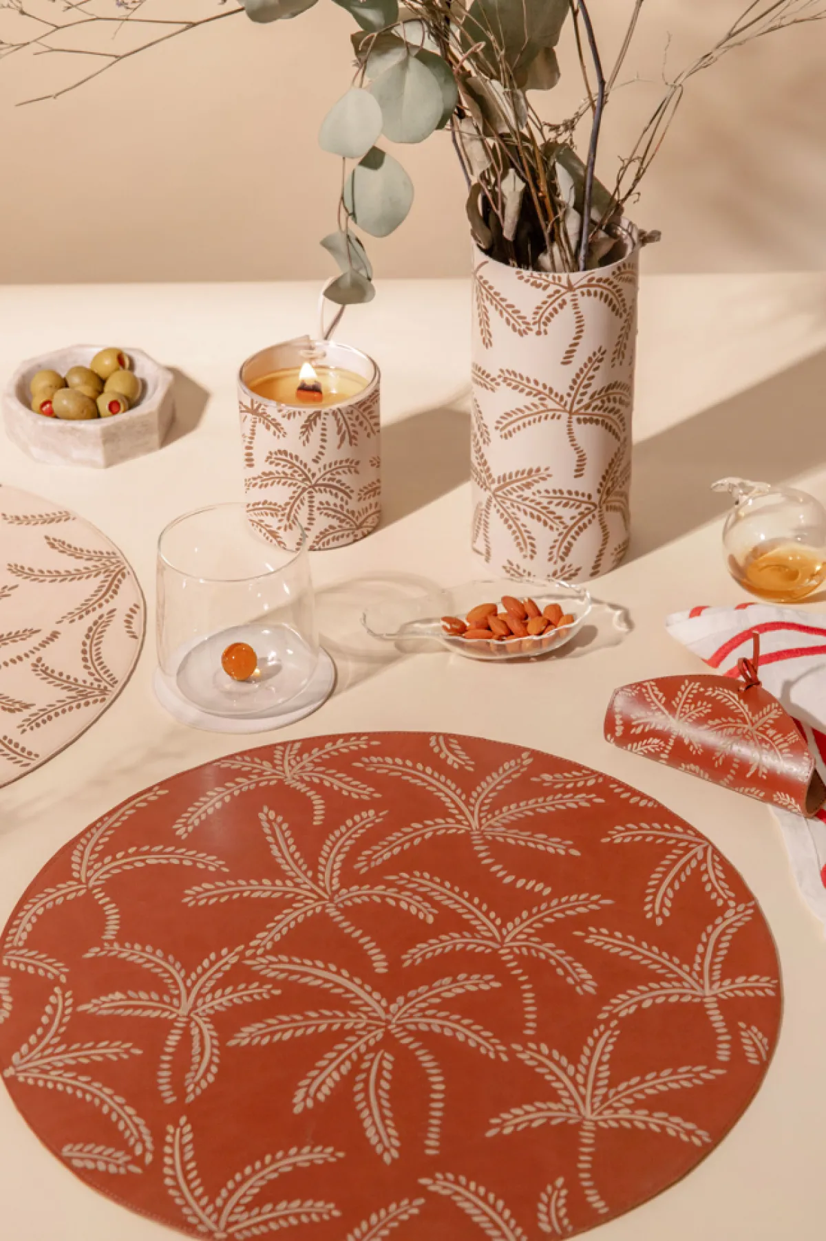 Fashion Alepel Beige Abstract Palms Brown Placemat