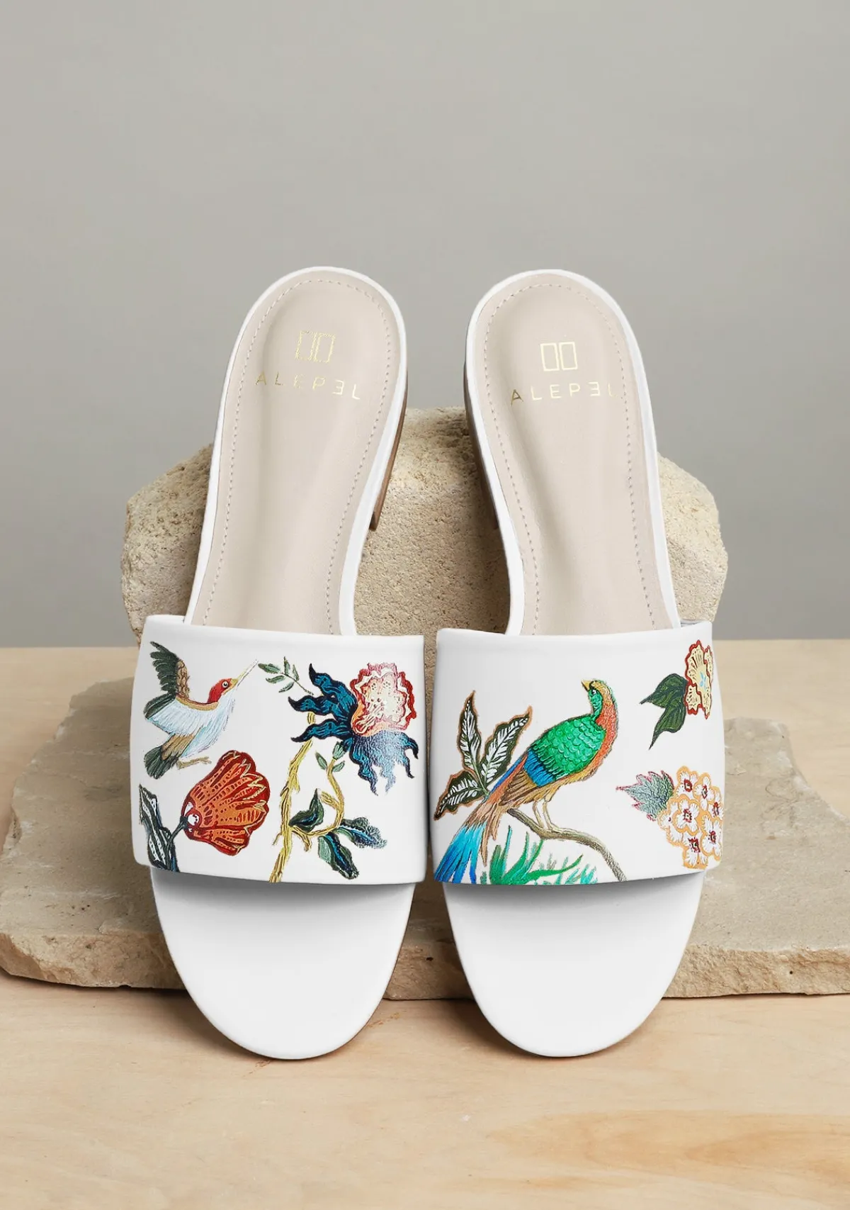 Best Alepel Bird Floral White Slide