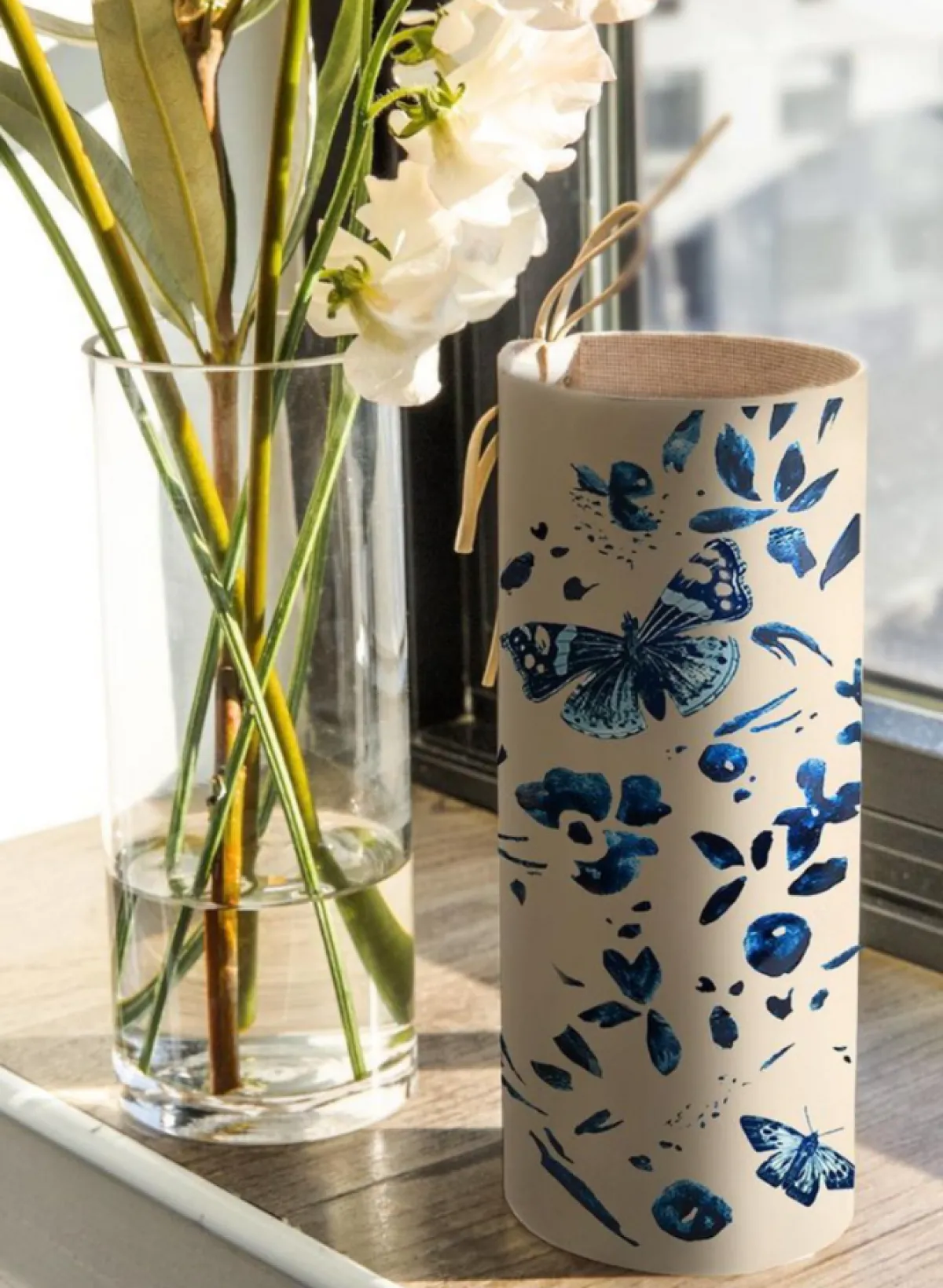 Discount Alepel Denim Butterfly Beige Vase