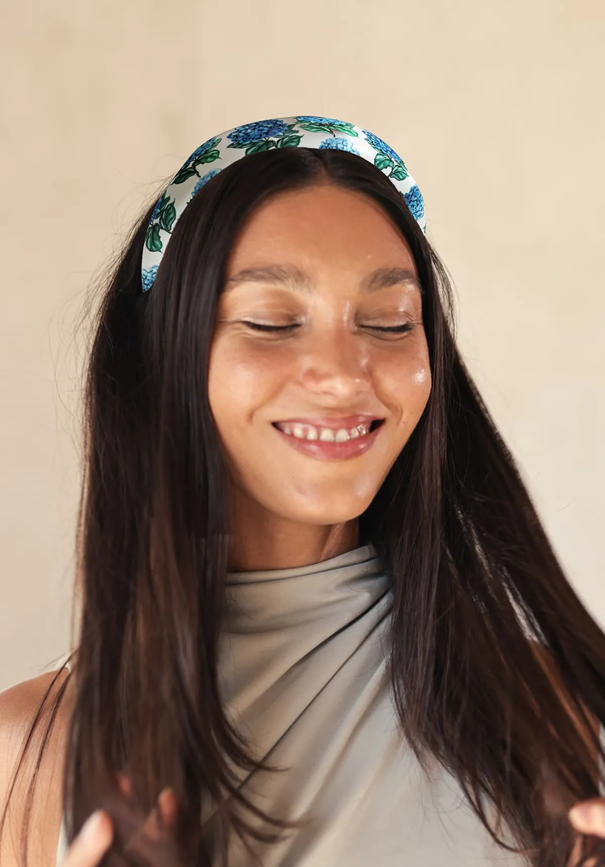 Flash Sale Alepel Hydrangea Limited Edition White Headband