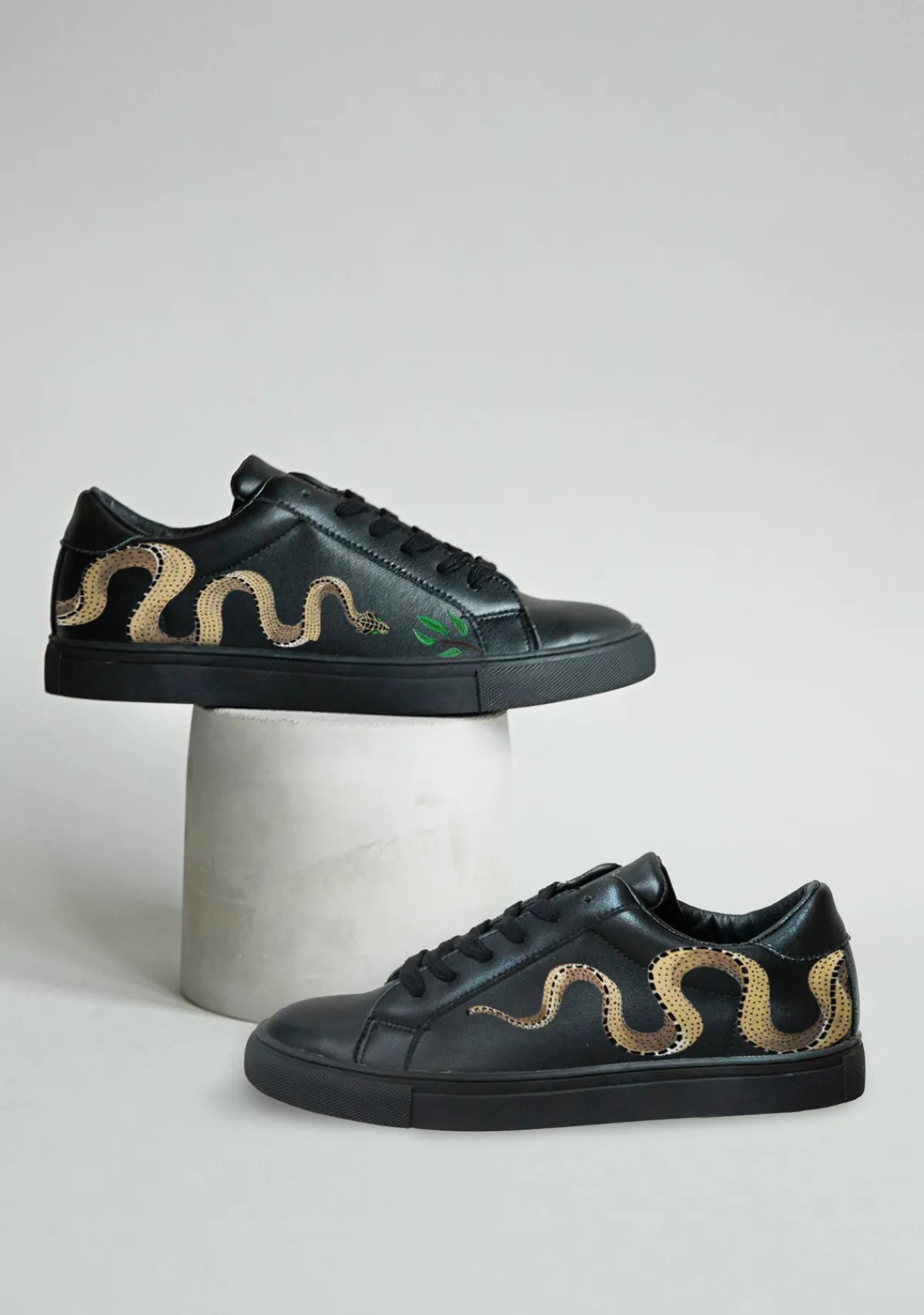 Fashion Alepel Serpent Black Sneaker